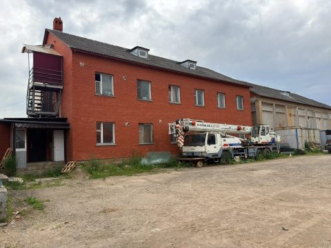 Продажа территории с отдельно стоящими зданиями Ленинский район